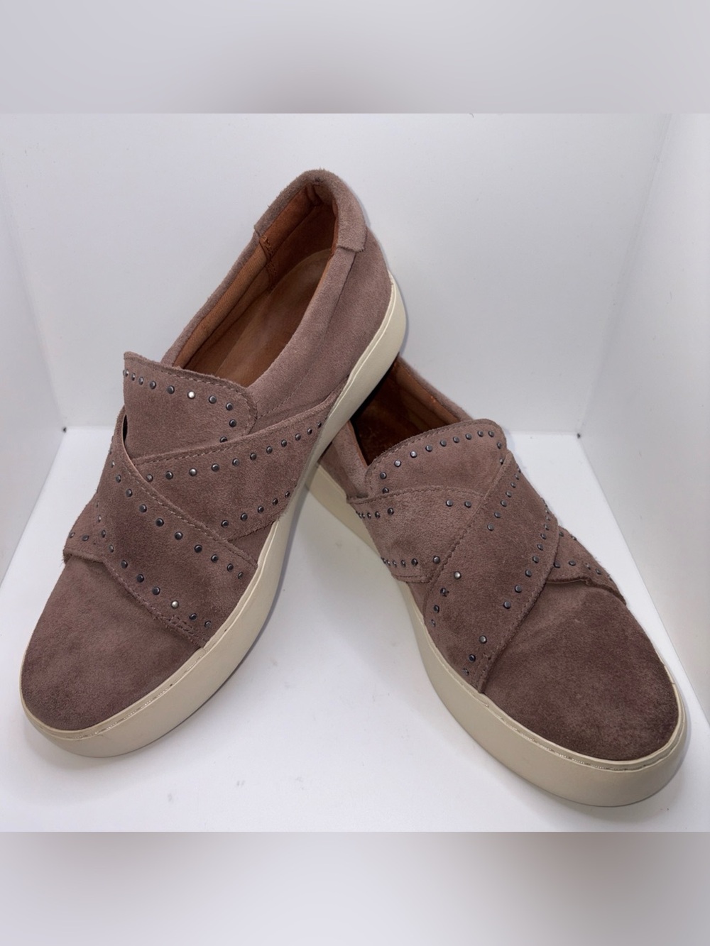 Frye Nina Stud Slip-On Dusty Rose Suede Leather Sneakers Sz 8.5 Casual Neutral